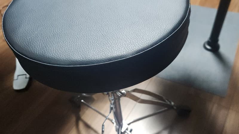 椅子の組み立て