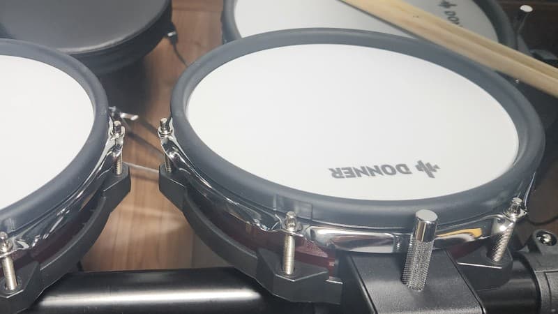 パッド類（スネア・タム・シンバル・ハイハット）の取り付け